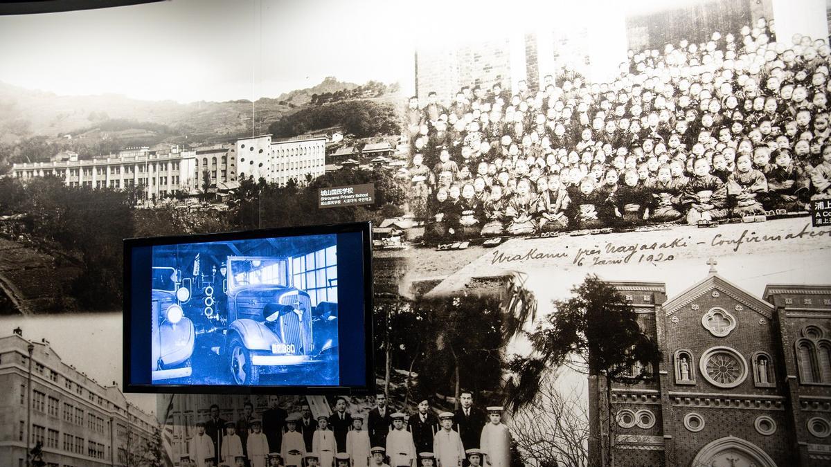 Emotiva visita de la Real Sociedad al Museo de la Bomba Atómica en Nagasaki