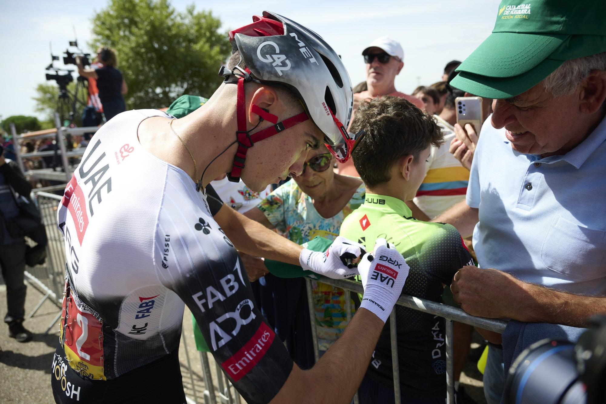 Fotos de la etapa navarra de La Vuelta 25 entre Sendaviva y Larra - Belagua