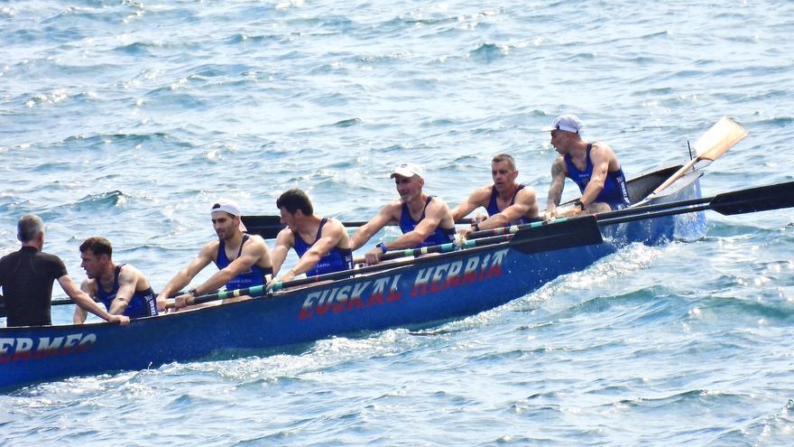 Dominio de Bermeo en la liga vizcaina de trainerillas