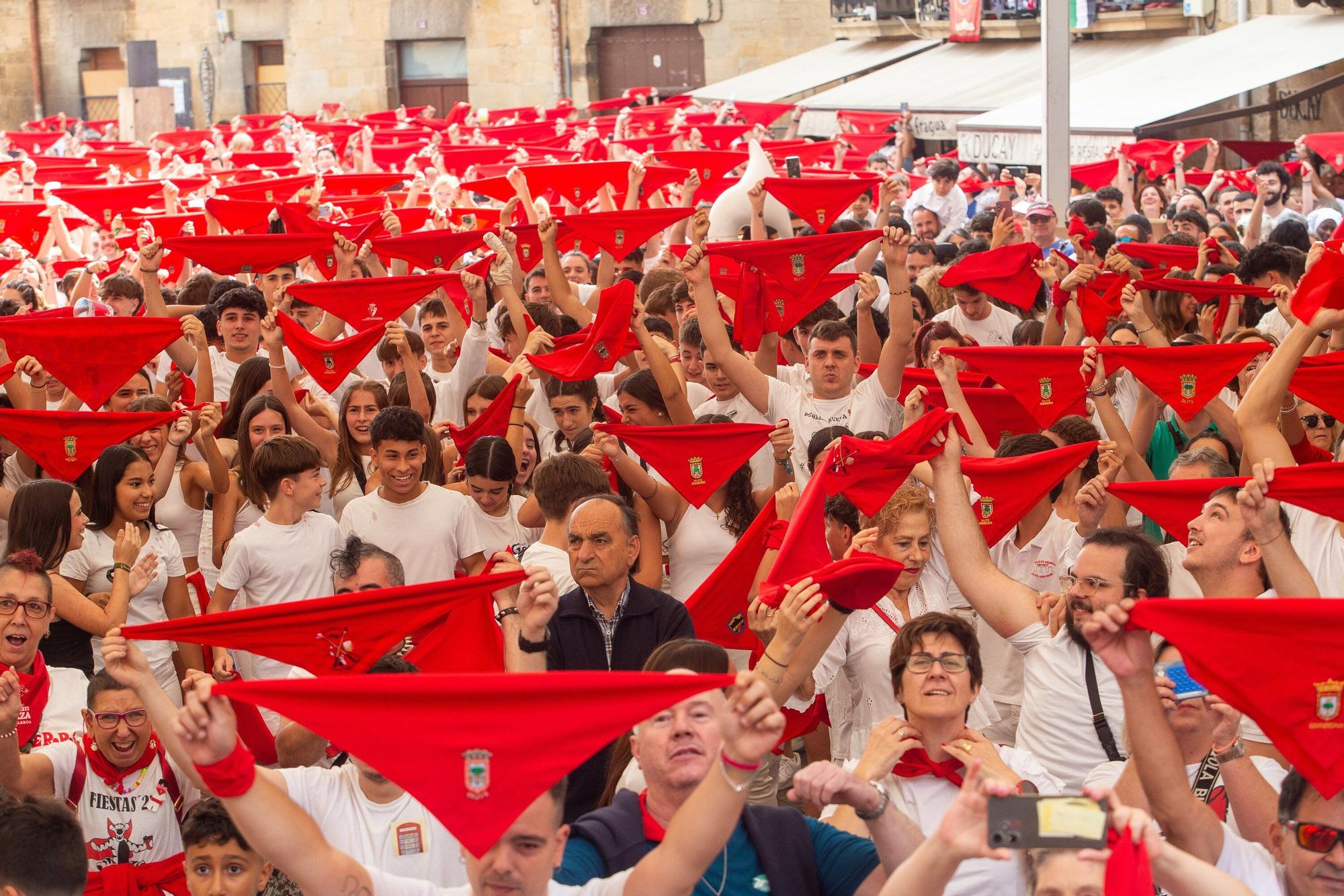 Fotos del cohete de fiestas de Olite 2025