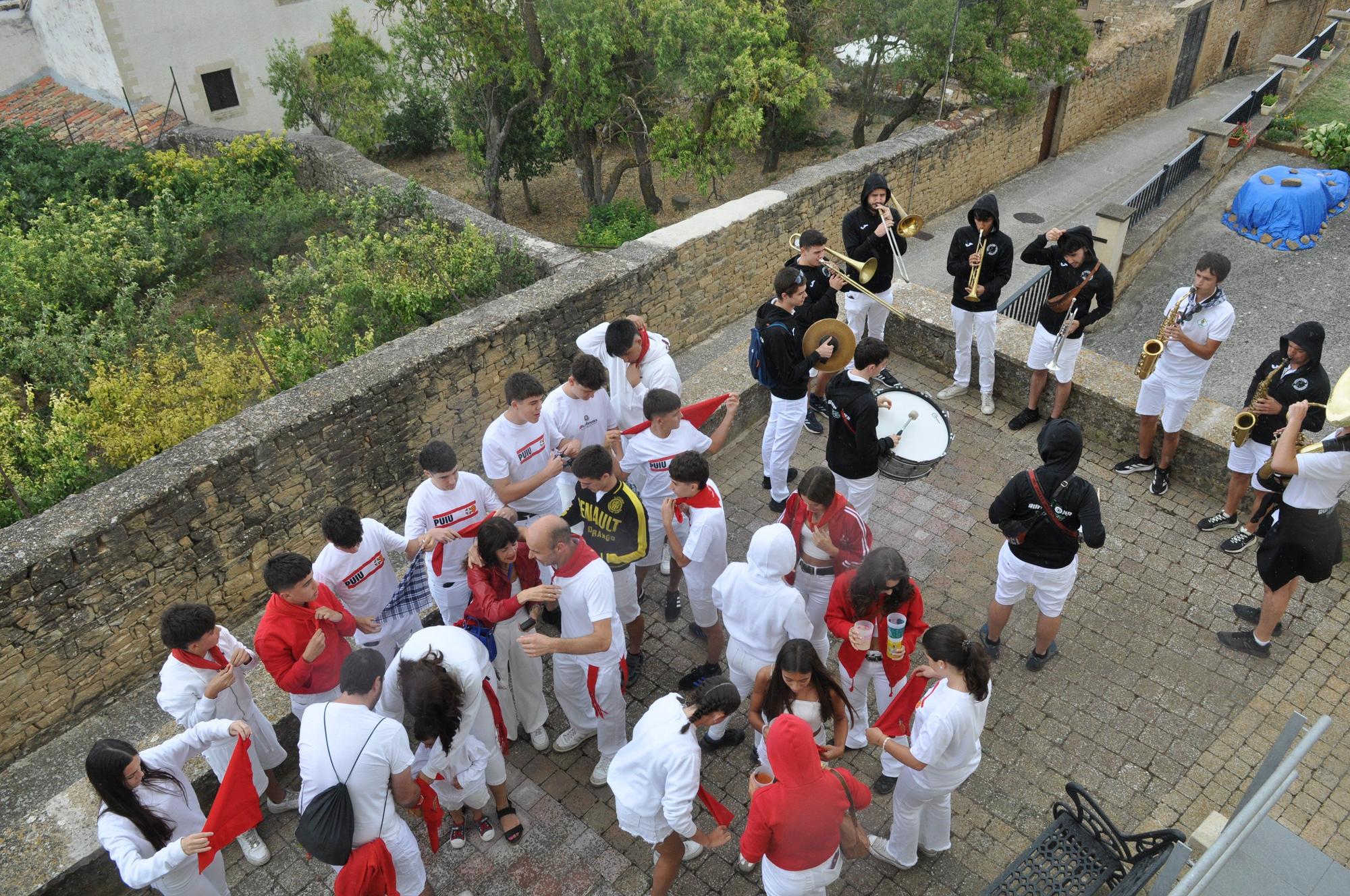 Fotos del txupinazo de las fiestas de Pueyo