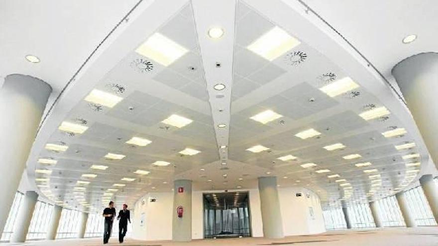Una de las plantas diáfanas de la torre dispuesta a acoger una sola empresa o hasta cinco divididas en diferentes módulos de 220 m2 de superficie.
