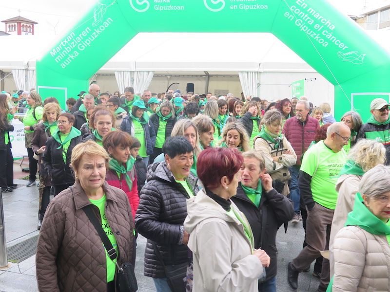 La marcha contra el cáncer de Urretxu y Zumarraga, en imágenes
