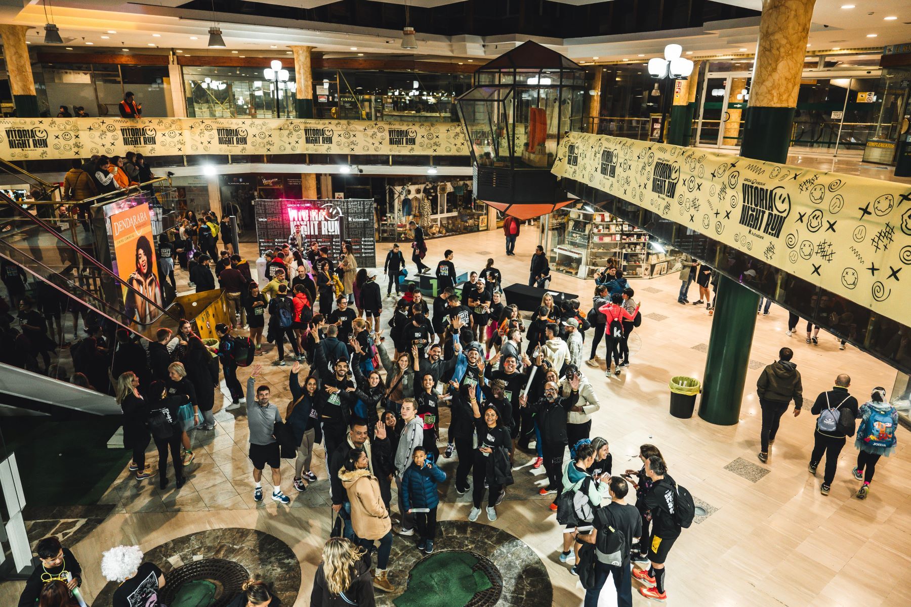 Las mejores imáganes de la Giroa Veolia Vitoria Night Run