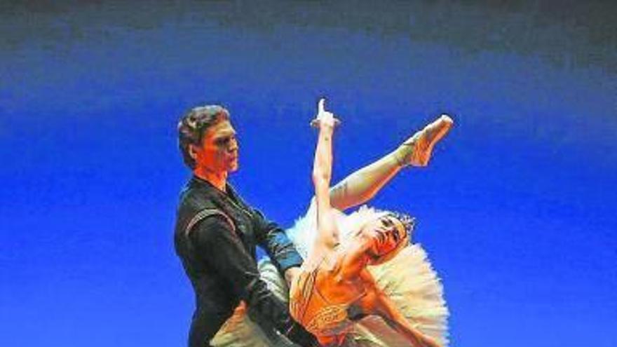 Lucía Lacarra deslumbra en la Gala &#039;Los vascos y la danza&#039;