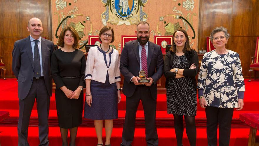 El periodista Marc Marginedas recibe el premio Luka Brajnovic de la Comunicación de la Universidad de Navarra.