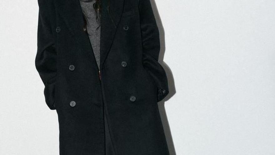 Imagen del abrigo extra largo de Zara