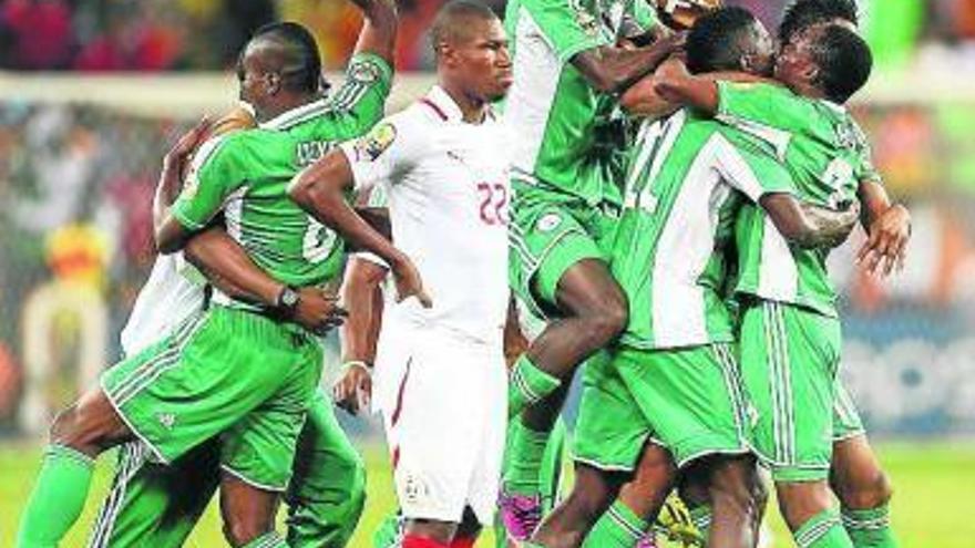 Nigeria recupera el trono de África