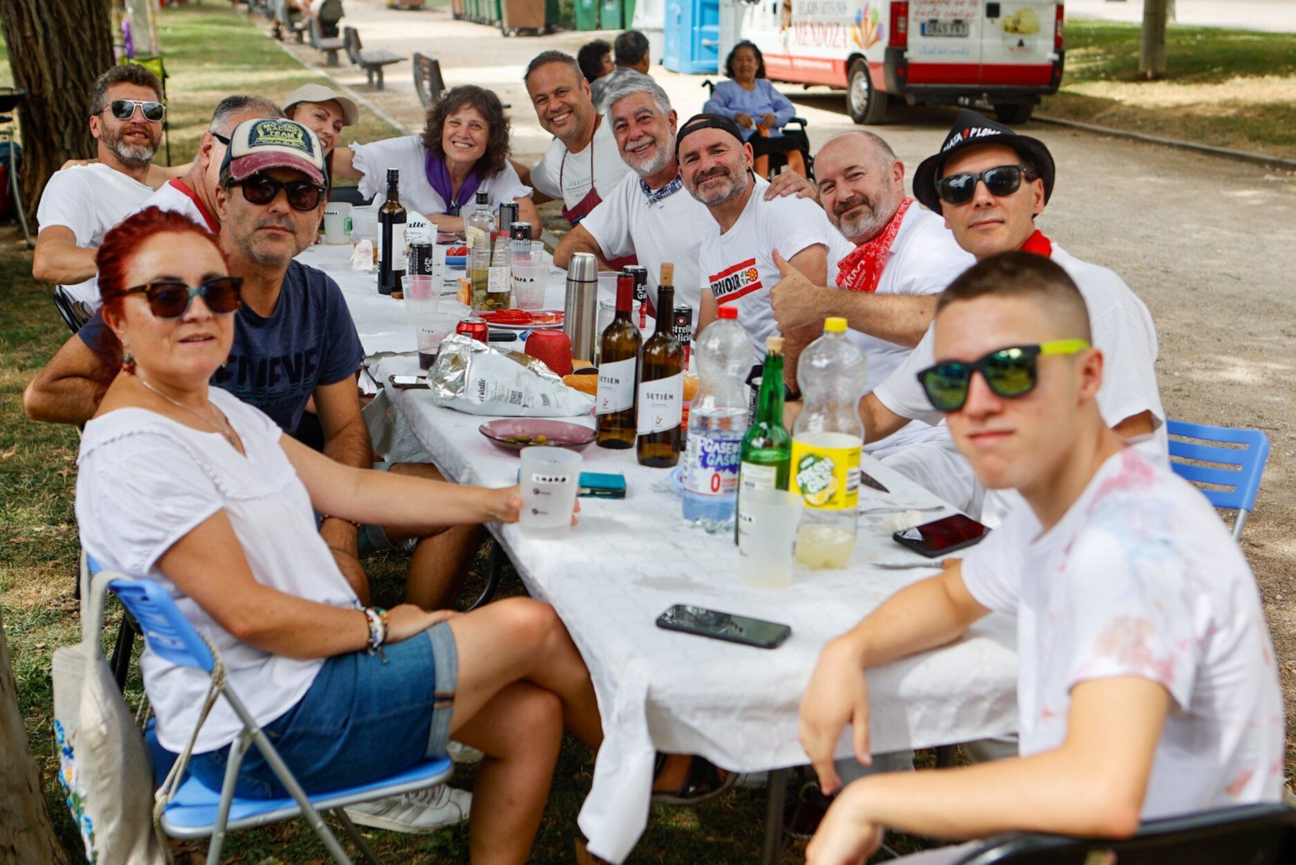 Fotos de la paellada de Mendillorri y de los calderetes de Berriozar este domingo