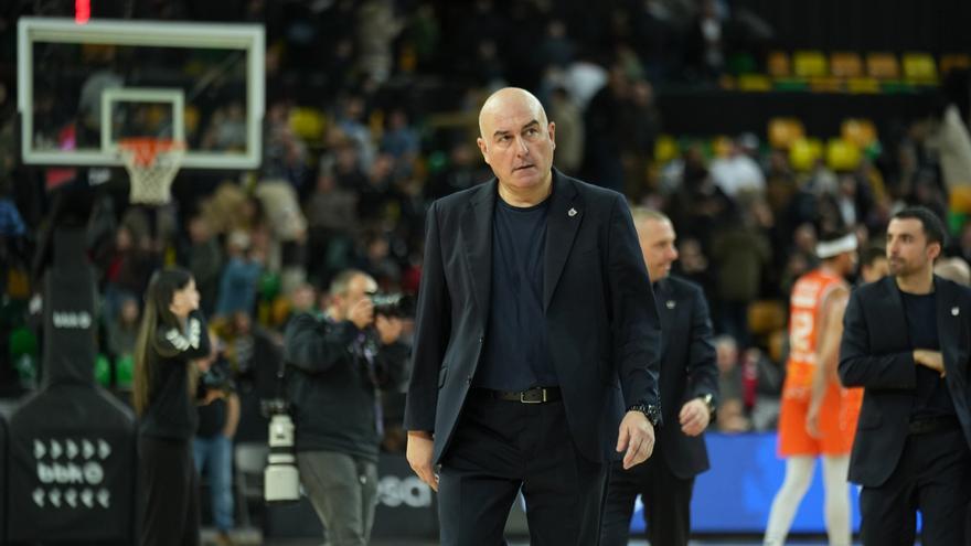 Ponsarnau: “La mentalidad débil de la segunda parte es inadmisible”