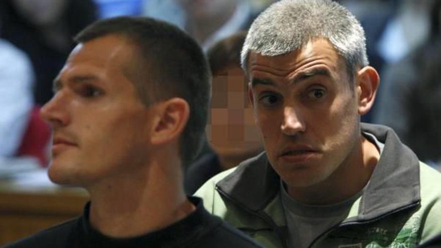 Los condenados por el atentado en la T4 Igor Portu  y Mattin Sarasola, en la Audiencia Nacional.