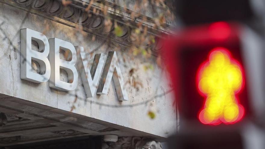 Bruselas mantiene el expediente al Estado pese al fracaso de la opa de BBVA