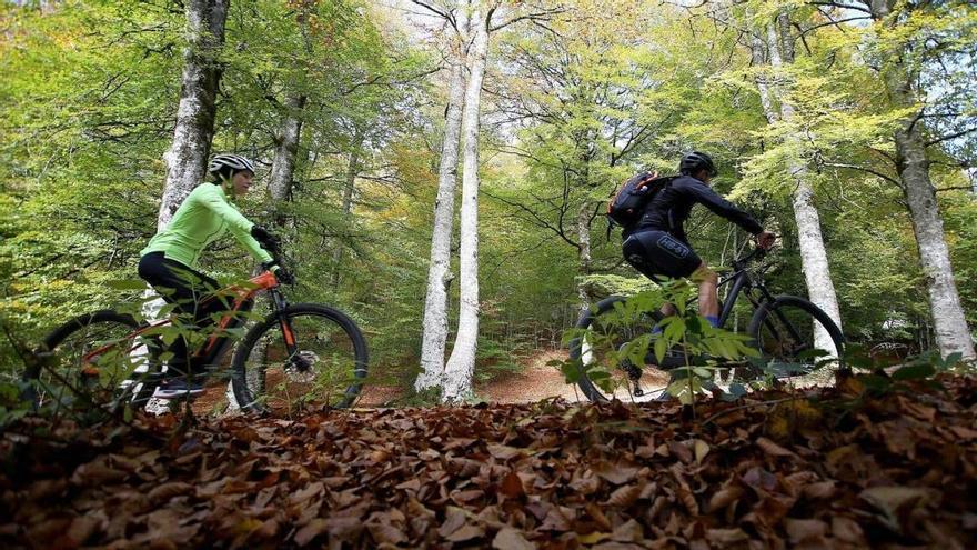 Seis rutas en bici &quot;para conocer los espacios naturales más espectaculares de Navarra&quot;, según la revista Viajar