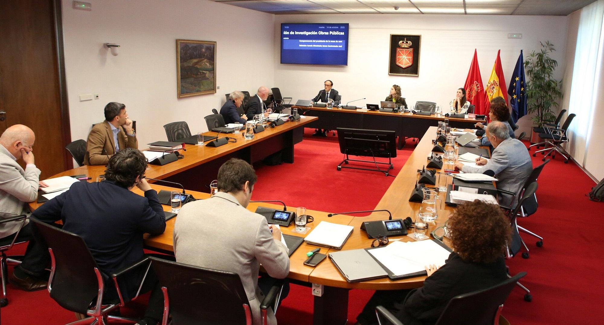 Fotos de la sesión de este martes de la comisión de investigación del Parlamento de Navarra