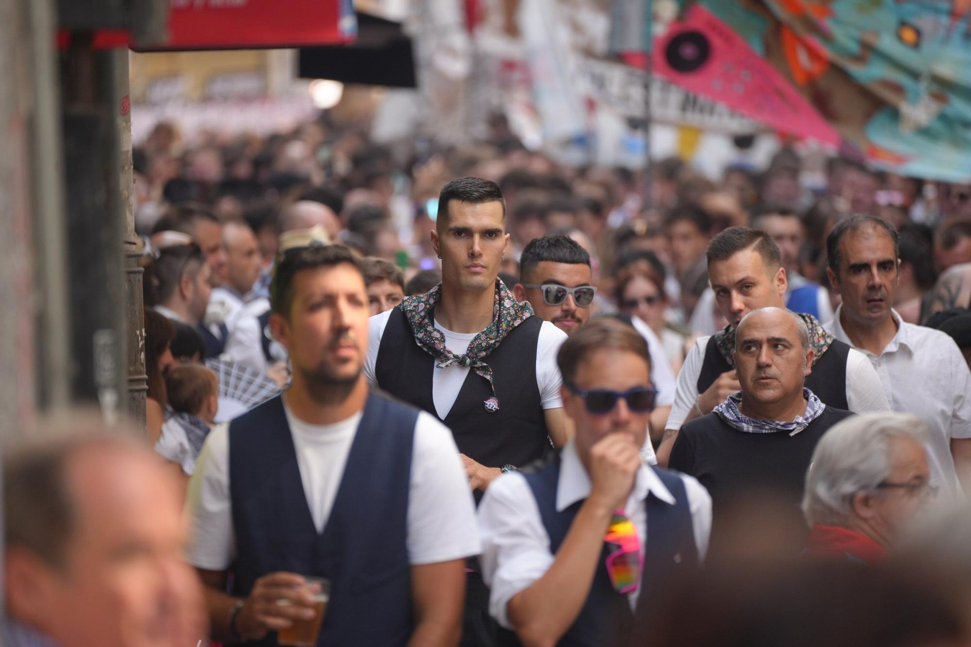 En imágenes: Llodio disfruta del Txupinazo