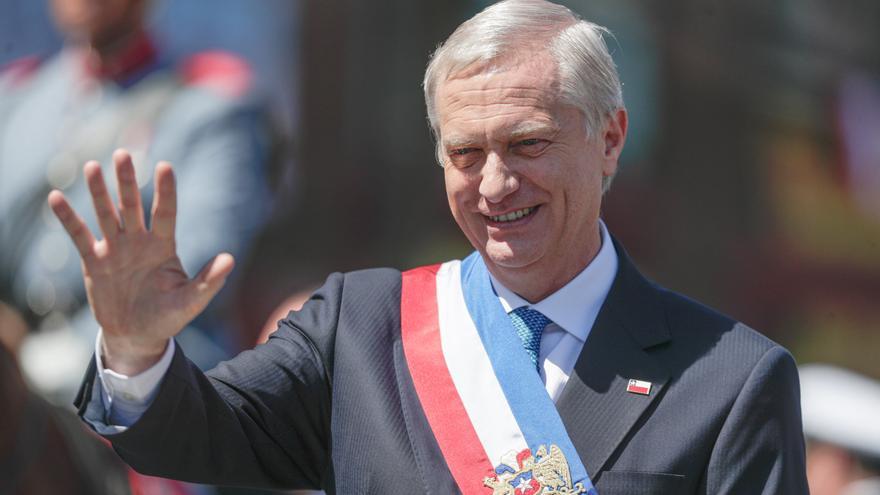 Kast jura como nuevo presidente de Chile