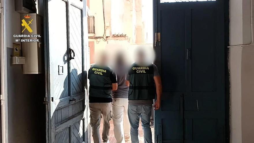 Detenido un médico por grabar a pacientes sin su consentimiento con cámaras espía en Alicante