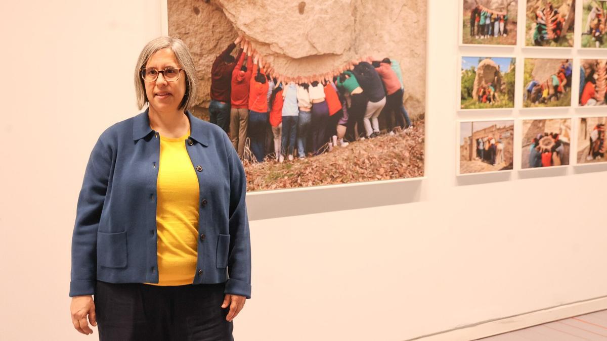 Maider López, con una de sus obras