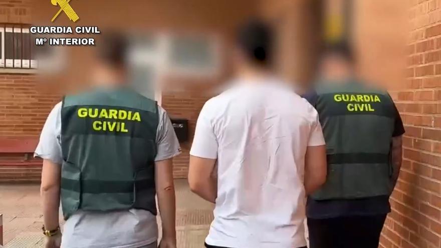 Dos detenidos por grabar y difundir imágenes de contenido sexual de 27 mujeres, tres de ellas de Navarra