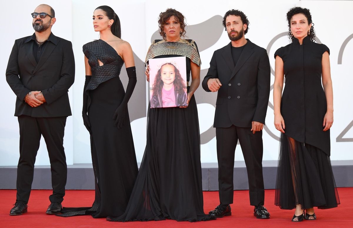 La alfombra roja del Festival de Venecia se tiñe de luto en el estreno de la película 'The voice of Hind Rajab'