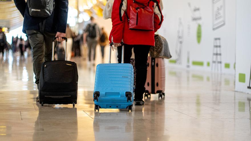 Aena propone una subida anual de 43 céntimos por pasajero