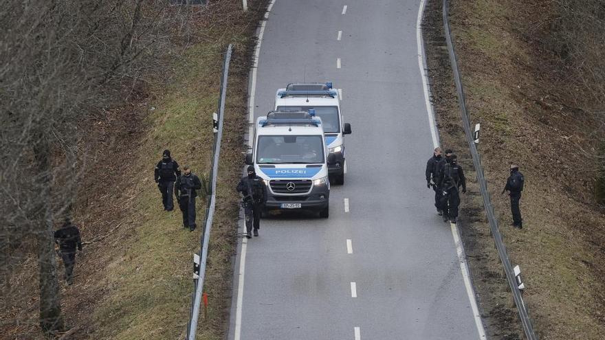 Dos policías mueren tiroteados en un control de tráfico en Alemania