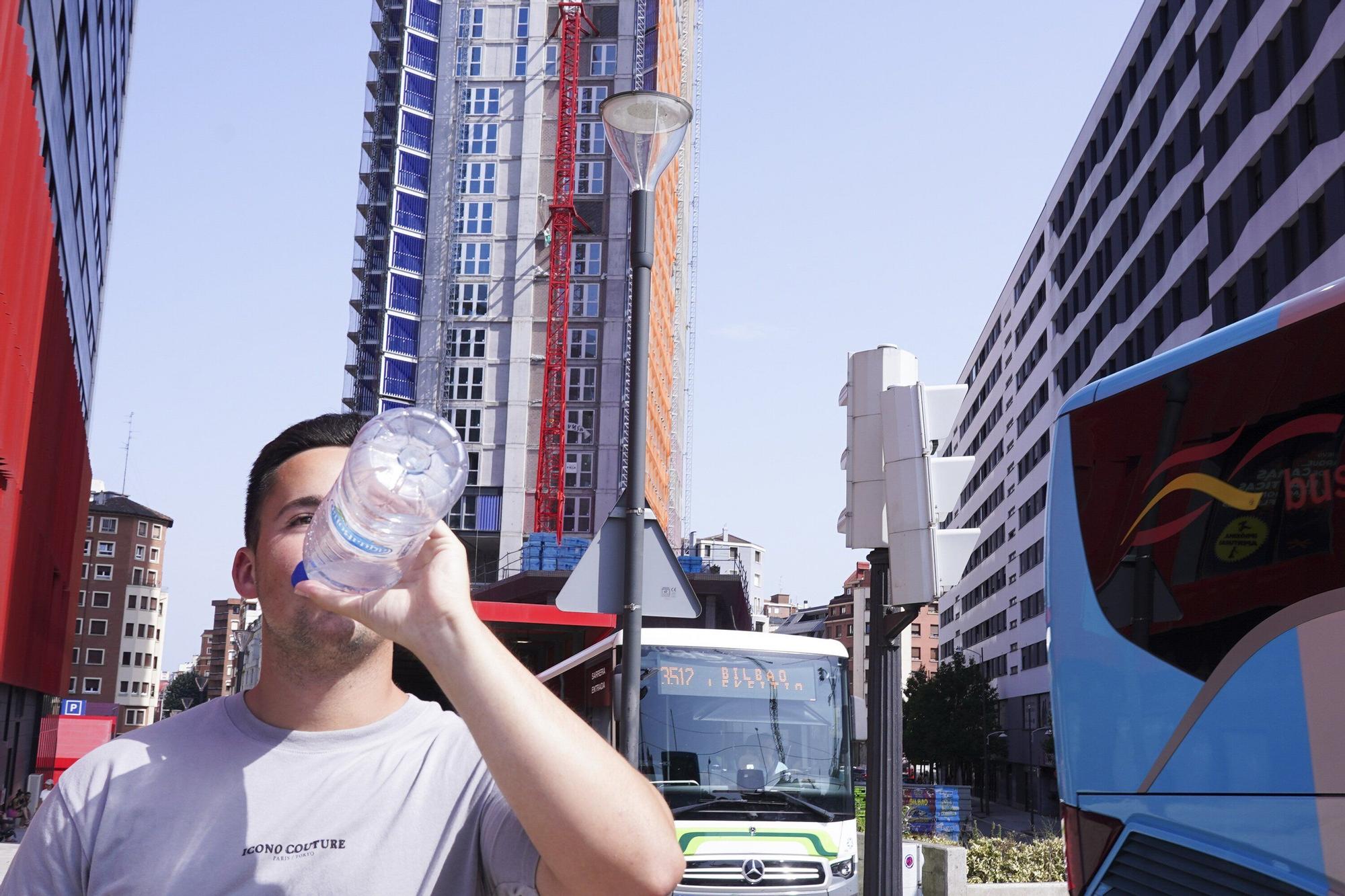 En imágenes: Bizkaia, en alerta por calor extremo: hasta 38 grados en el interior