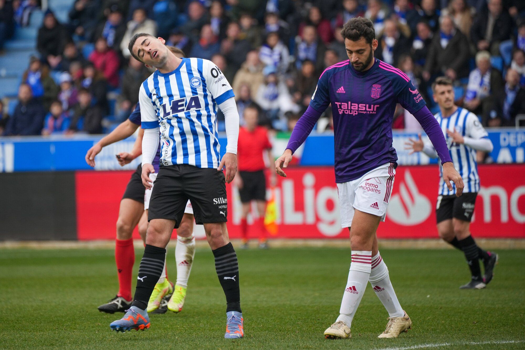 Todas las fotos del Alavés - Cartagena (0 - 0)