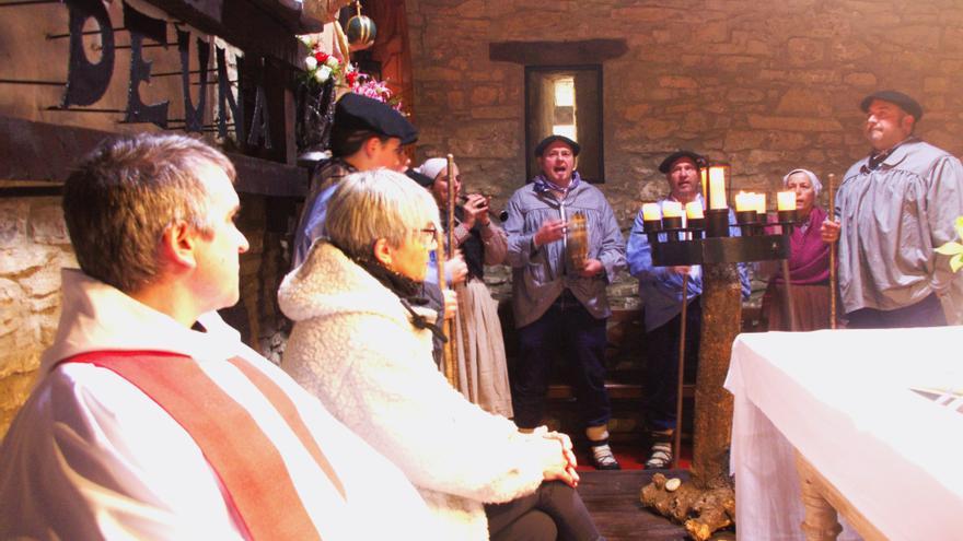 Santa Águeda en Zeanuri: misa en su ermita de Ipiñaburu, cántico de 37 coplas y almuerzo popular