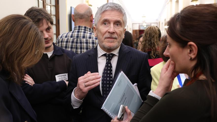 Interior asegura que "nadie con antecedentes penales será regularizado"