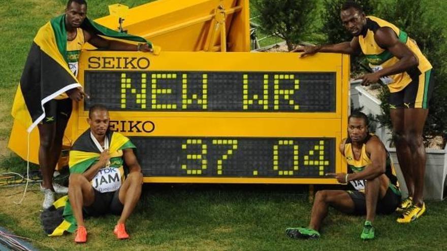 Bolt y Jamaica ponen la guinda con el récord mundial de 4x100