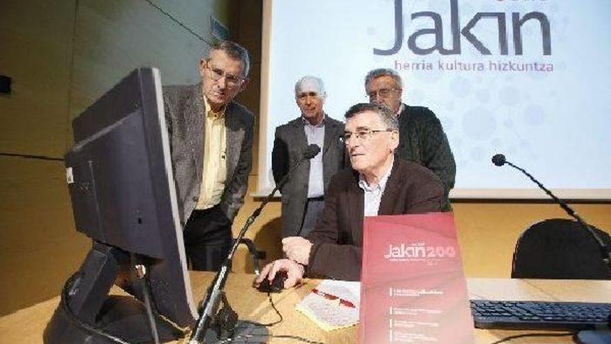 Jakinek talde berria eratu du