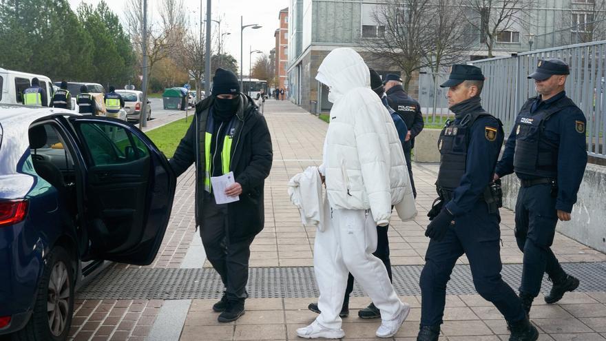 Al menos dos detenidos en una operación contra ciberdelitos en Vitoria