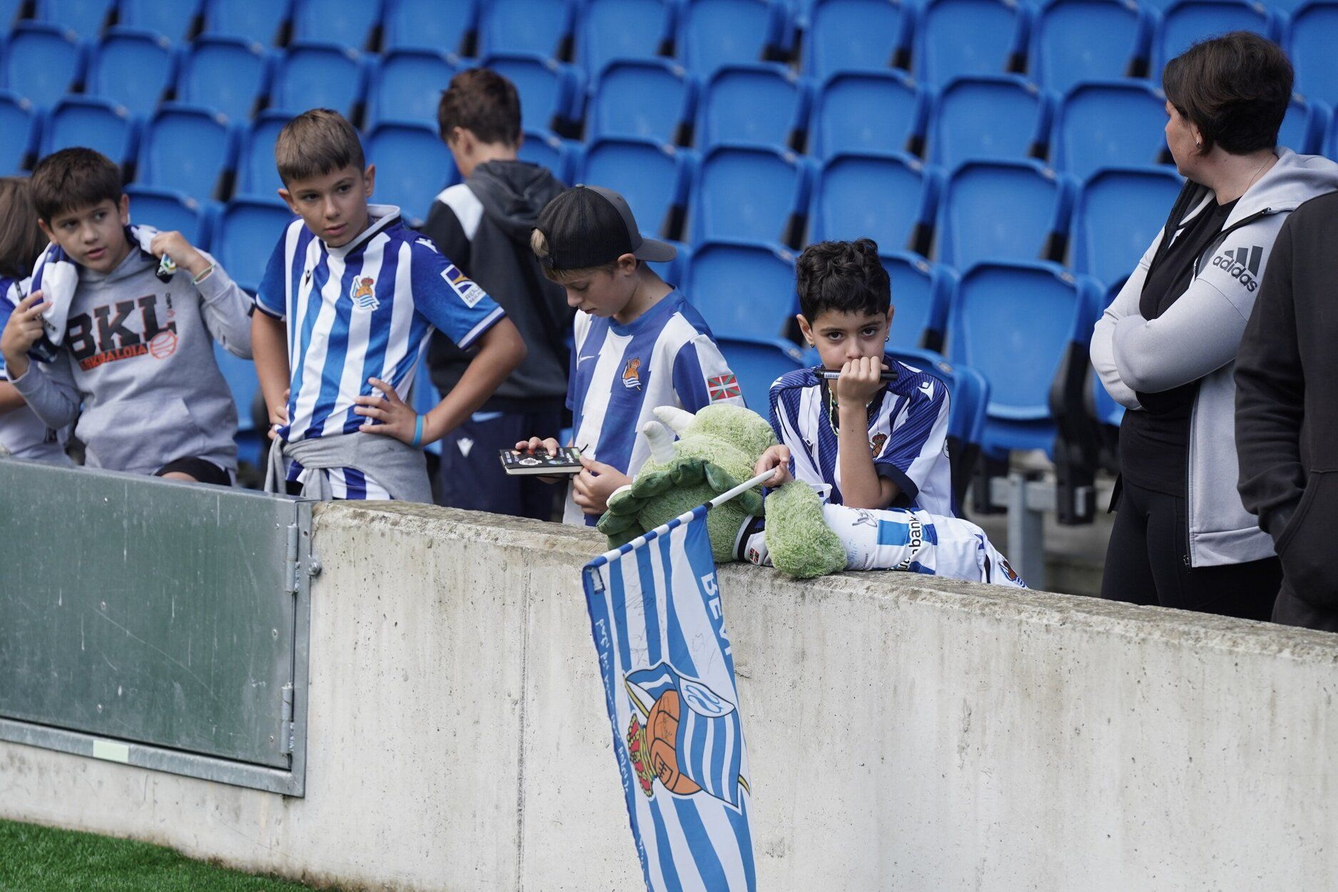 El entrenamiento de la Real a puerta abierta en Anoeta, en imágenes