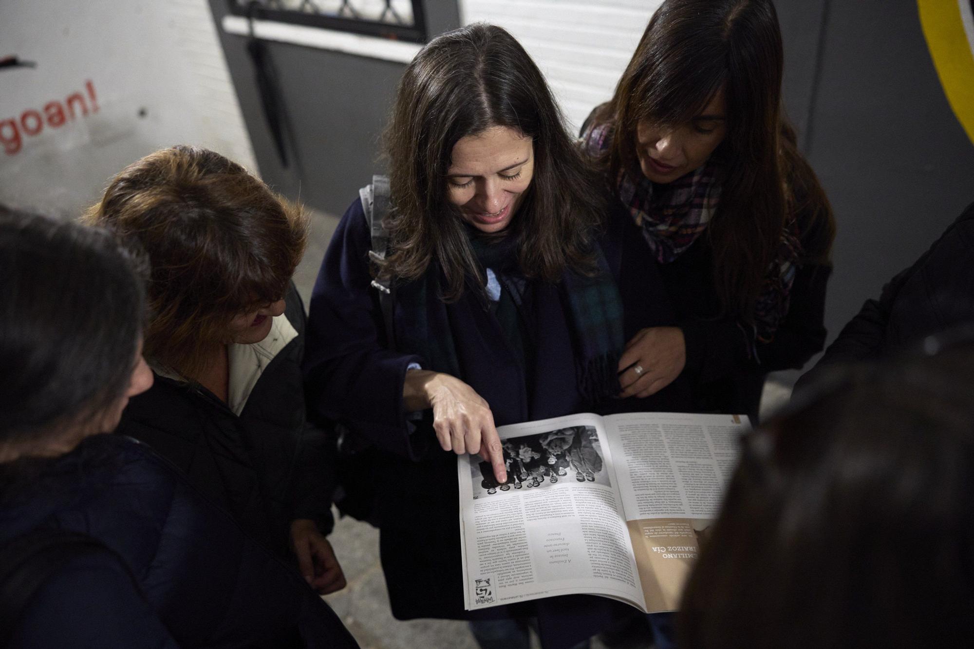 Fotos del reportaje con la familia suiza de Emiliano Iraizoz, de los primeros vecinos de la Txantrea y que leyó ante Franco en diciembre del 52.