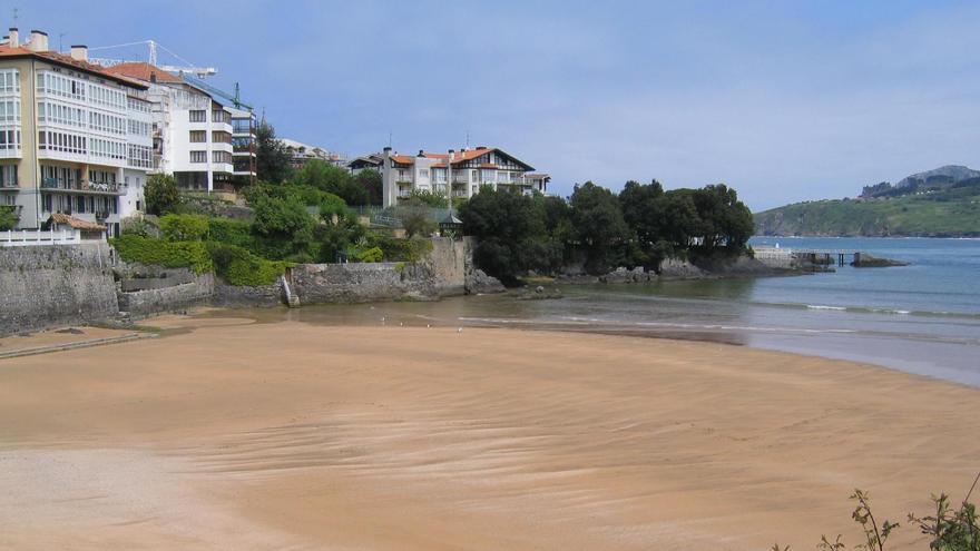 Mundaka recuerda que no se permiten animales en las playas