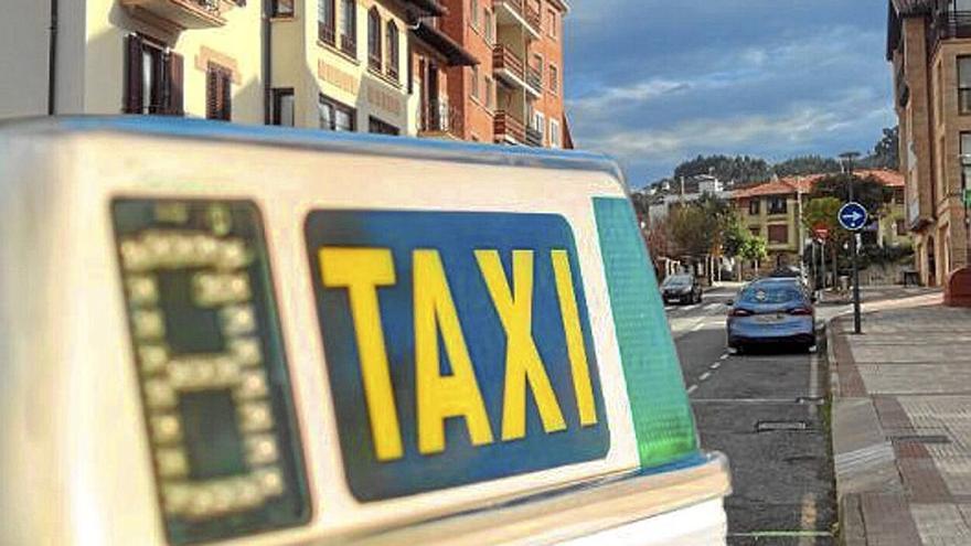 Laukiz estrena servicio de Auzo Taxi por 6 euros el trayecto