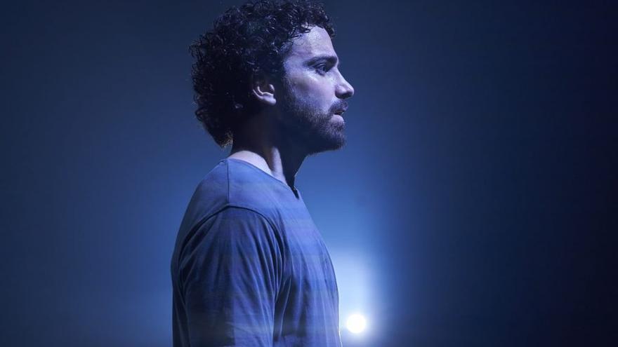 El actor, en otra escena de la obra.