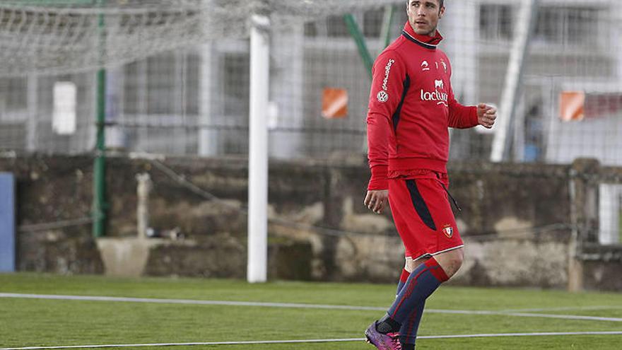 Kike Sola, en uno de sus últimos entrenamientos con Osasuna.