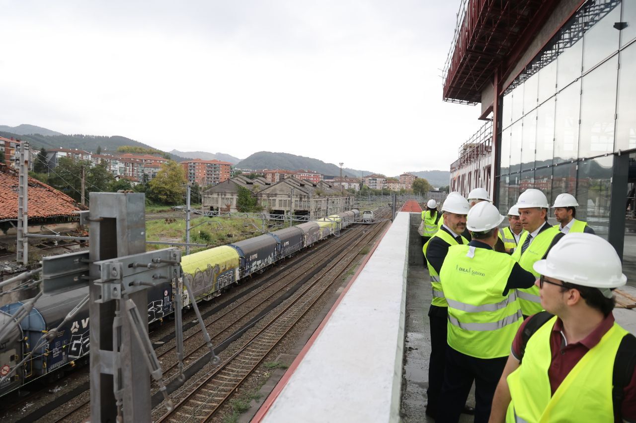 La nueva estación de tren de Irun toma forma