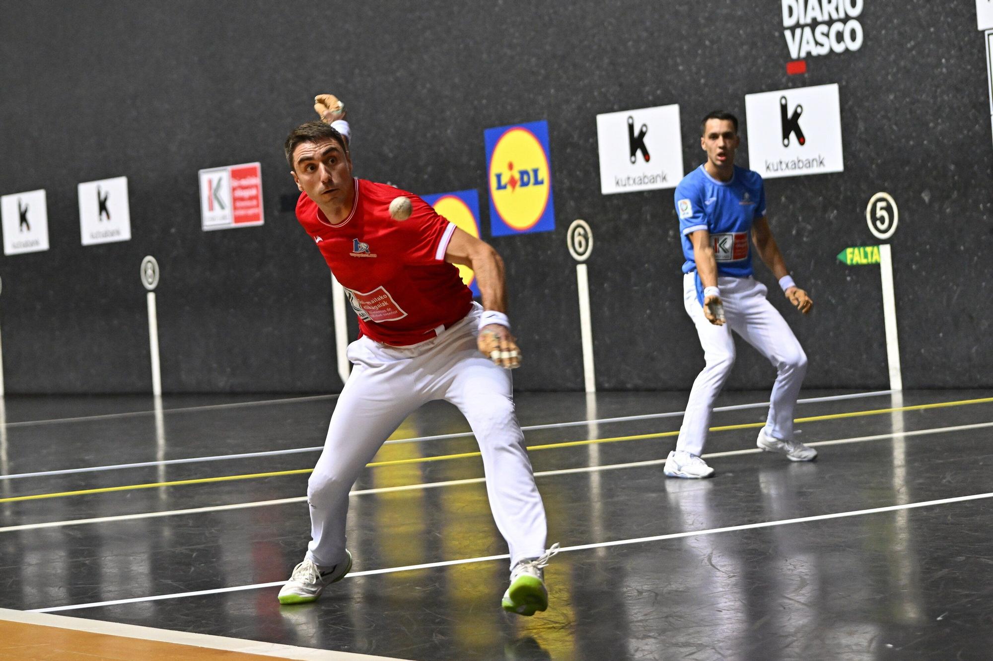 En imágenes: Etxeberria se hace con su primera txapela del Cuatro y Medio en Bilbao (22 - 11)