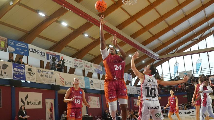 Explosión de juego del Lointek Gernika ante el Zaragoza