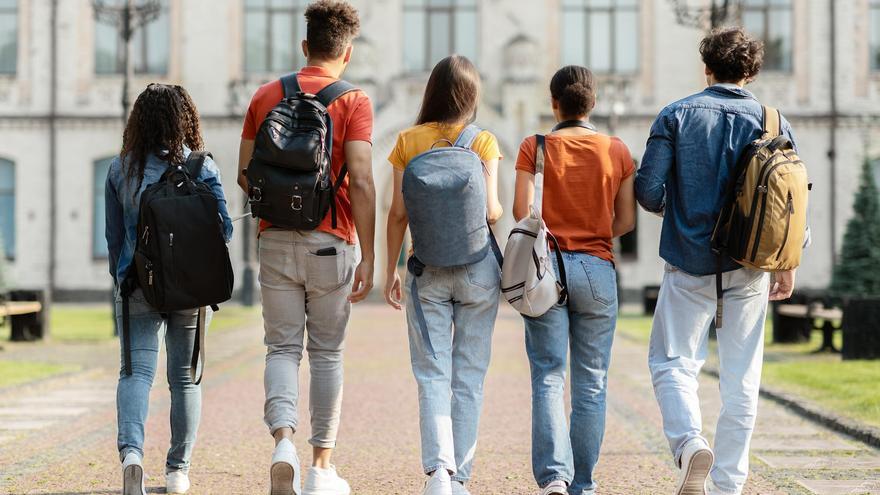 8 de cada 10 universitarios vascos están trabajando 3 años después de acabar sus estudios