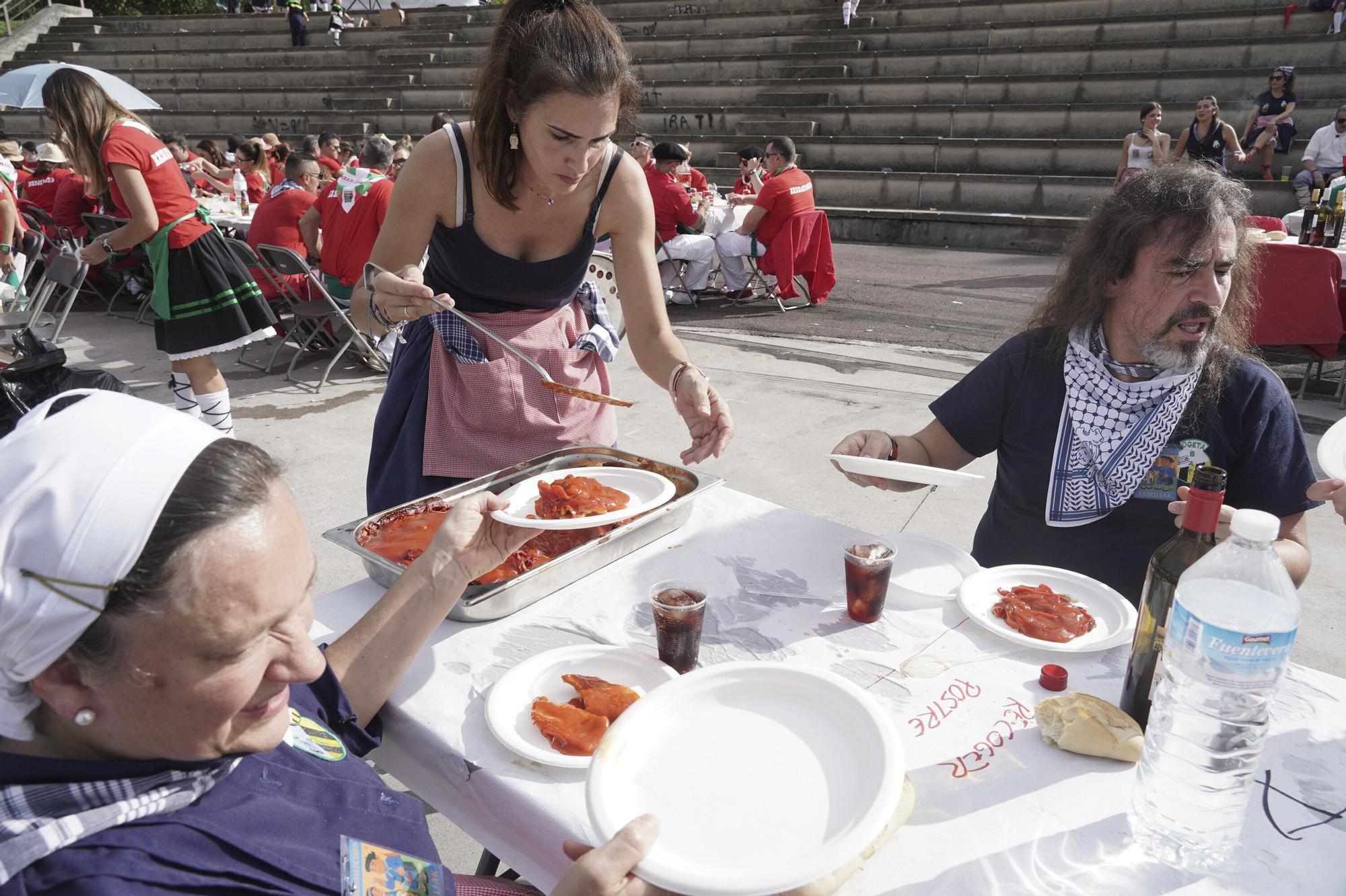Más de 3.600 personas en la comida de cuadrillas de Basauri: “Es es indescriptible, se nos está yendo de las manos”