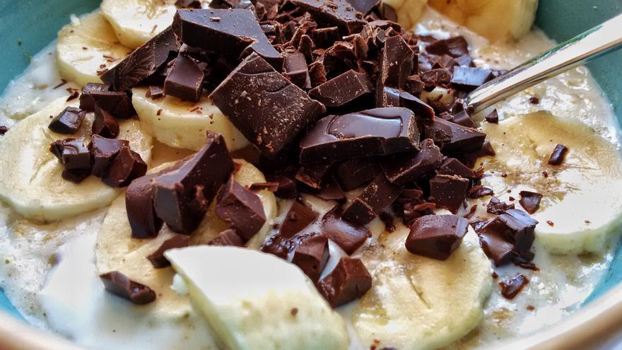 Chocolate, plátano y otros alimentos que mejoran el estado de ánimo