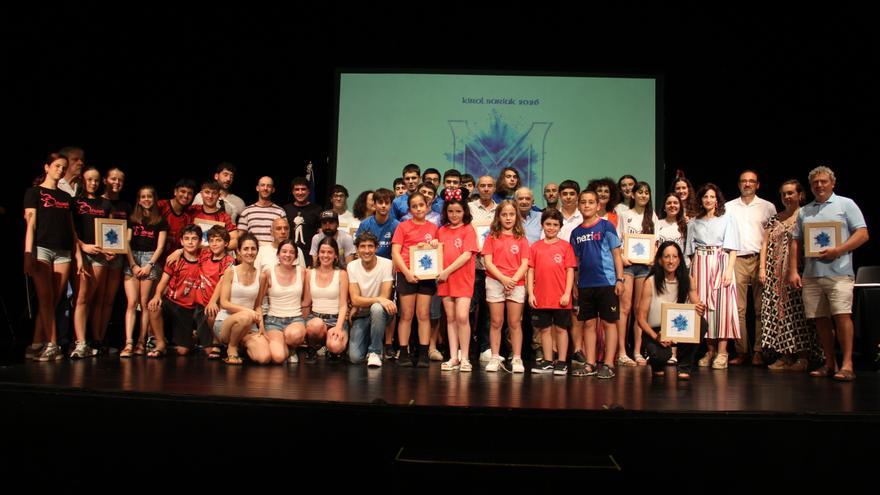 Mungia distingue el compromiso y esfuerzo de 13 entidades deportivas locales