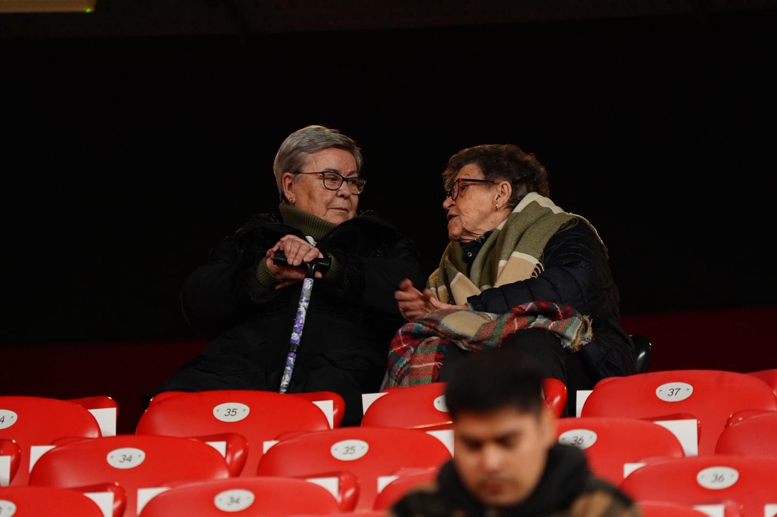 En imágenes: ¿Has estado en San Mamés viendo el Athletic-Real Oviedo? Búscate en nuestra galería de fotos