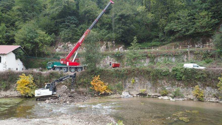 Un Urola más accesible para la fauna piscícola a su paso por Zestoa