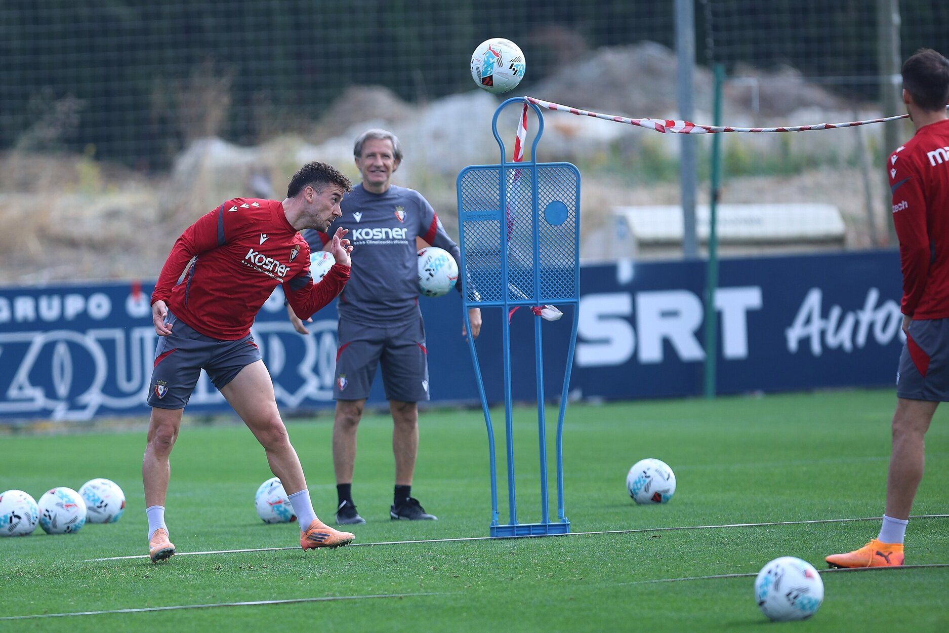 Fotos del entrenamiento de Osasuna (16/10/2025)