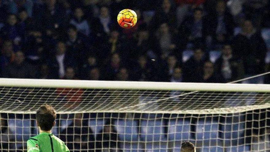 Una genialidad de Aspas mantiene al Celta en zona de Liga de Campeones